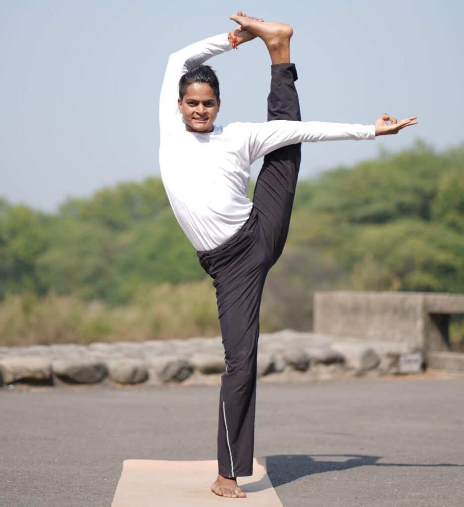 Trivikramasana | Three Steps Split Pose - Steps, Precautions and Benefits